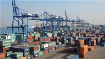 تداول 24 سفينة للحاويات والبضائع العامة بميناء دمياط