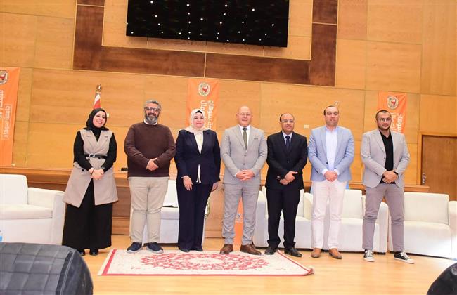 جامعة سوهاج تطلق جلسة حوارية ملهمة حول مستقبل الابتكار وريادة الأعمال في الصعيد