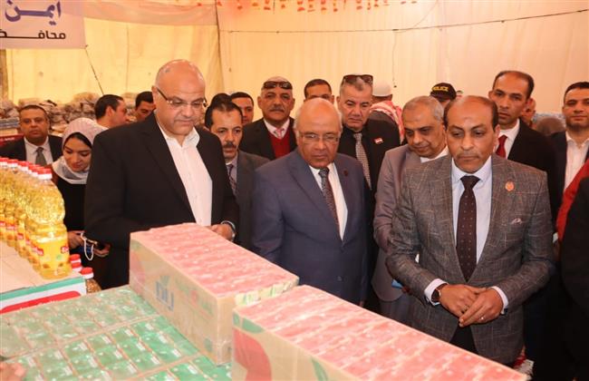 محافظ القليوبية يفتتح 3 معارض "أهلاً رمضان" بطوخ وشبرا الخيمة ويوجه بتخفيضات تصل إلى 25%
