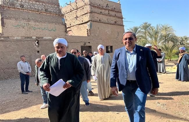 محافظ قنا يتفقد "وادي الطليحات" بجبل دندرة لتحويله لمقصد للسياحة الريفية