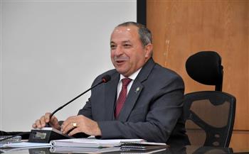 استعدادًا لشهر رمضان.. محافظ بورسعيد يوجه بتكثيف أعمال صيانة أعمدة الكهرباء بكافة الشوارع