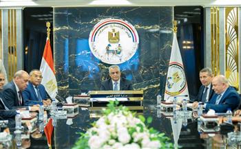 وزير الإنتاج الحربي يجتمع بالقيادات لوضع ملامح المرحلة المقبلة