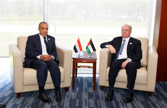 وزير الخارجية يلتقي رئيس الوزراء الفلسطيني على هامش القمة الأفريقية في أديس أبابا