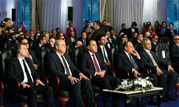 رئيس الوزراء يشهد فعاليات الاحتفال بانضمام أول طائرة من طراز Airbus A350-900  إلى أسطول الناقل الوطني