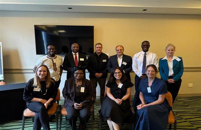 رئيس هيئة الدواء يشارك في ملتقى استخدمات الذكاء الاصطناعي في مجالات الأدوية بجنوب إفريقيا