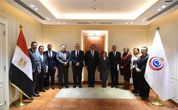 وزير الصحة يكرم فرق القوافل الطبية وممثلي الخارجية المشاركين في دعم الأشقاء بالسودان وجيبوتي والصومال 