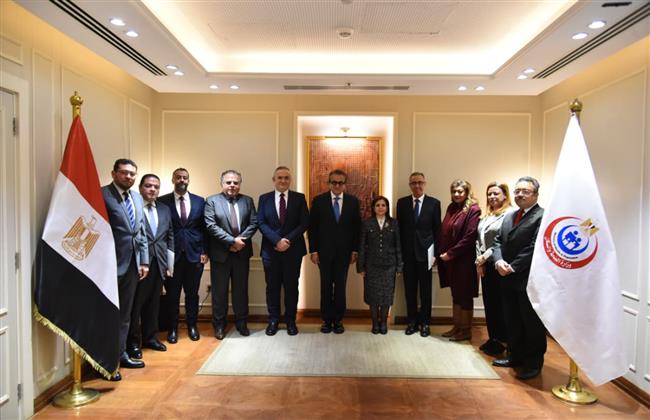 وزير الصحة يكرم فرق القوافل الطبية وممثلي الخارجية المشاركين في دعم الأشقاء بالسودان وجيبوتي والصومال 