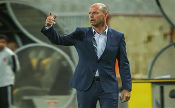 توروب يعلن قائمة الأهلي استعدادًا لمباراة الجيش الملكي بدوري الأبطال