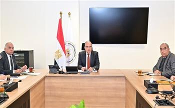 وزير الري يتابع موقف أنشطة المرحلة الثانية من مشروع "برنامج إدارة مياه دلتا النيل" بثلاث محافظات