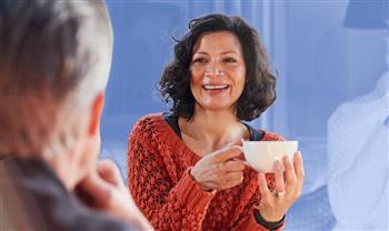 لها شكل مختلف.. رومانسية المرأة بعد سن الـ40