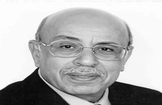 جنازة الدكتور مفيد شهاب عقب صلاة العصر من مسجد المشير طنطاوى