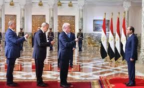 ترجيحات بتغيير 20 محافظًا و12 نائبًا في حركة المحافظين الجديدة.. واستمرار 4 محافظين في مواقعهم