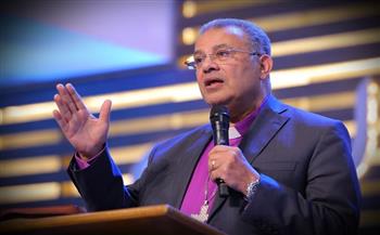 رئيس الطائفة الإنجيلية يهنئ المحافظين الجدد 