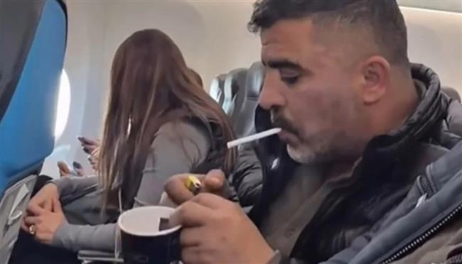 تركيا.. منع مؤثر من السفر بعد التدخين على متن طائرة