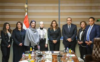 وزيرة التنمية المحلية والبيئة تبحث مع مدير برنامج الأغذية العالمي بالقاهرة ملفات التعاون المشترك