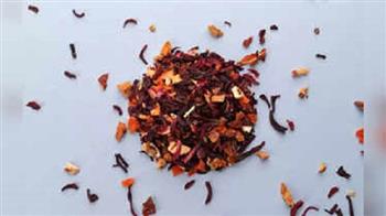 إكليل الجبل والكركديه.. روتين طبيعي لمواجهة تساقط الشعر