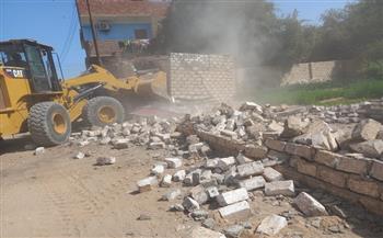 ضمن الموجة 28.. "محلية الوقف" بقنا تزيل 22 حالة تعدى على مساحة 11 فدانا و6175 مترا