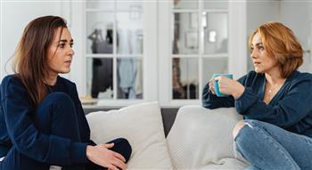 7 أسباب وراء أخفاء أولادك البالغين أسرارهم عنكِ.. اعرفي التفاصيل