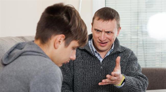 عبارات تصنع حاجز نفسي مع الأبناء.. منها بعد كل ما فعلته لك