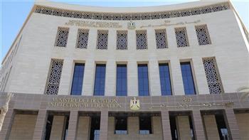 «التعليم» توضح حقيقة تعطيل الدراسة غدًا  
