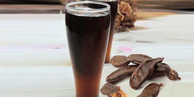 كوب الخروب ضروري على مائدة الإفطار الرمضانية