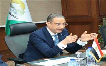 محافظ الجيزة يناقش مع مديري المديريات الخدمية ورؤساء الأجهزة أجندة العمل خلال الفترة المقبلة