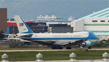 طلاء أسطول طائرات "إير فورس وان" بألوان ترامب المفضلة