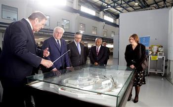 الرئيس الألماني يزور مركز "سيسامي" في عمان ويطلع على إنجازاته البحثية والتقنية