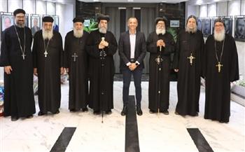 وفد الكنيسة الأرثوذكسية يقدم التهنئة للمهندس عمرو لاشين لتوليه مسئولية محافظة أسوان