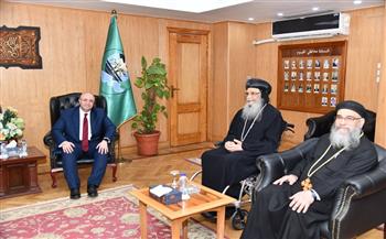 محافظ الفيوم يستقبل الأنبا إبرام لتهنئته بتجديد ثقة القيادة السياسية 