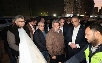 محافظ الجيزة يتفقد محطة مناولة المريوطية ويتابع منظومة النظافة ميدانيًا