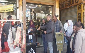 حملات مكبرة لإزالة الإشغالات ومراجعة تراخيص المحال العامة وضبط الألعاب النارية بشوارع بركة السبع