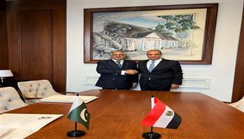  وزير الخارجية يؤكد اهتمام مصر بتعزيز التعاون مع باكستان في مجالات التجارة والاستثمار 