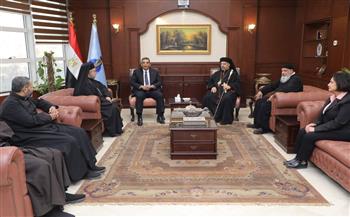 محافظ البحر الأحمر يستقبل بطريرك الأقباط الكاثوليك