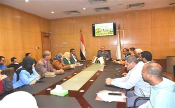 السكرتير العام لمحافظة الأقصر يترأس الاجتماع الثاني لمبادرة "أنا متعلم مدى الحياة" 