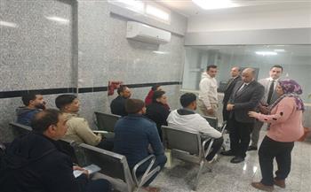 وزير العمل يوجه بسرعة إعداد تطبيق إلكتروني لحجز مواعيد توثيق عقود العمل بالخارج