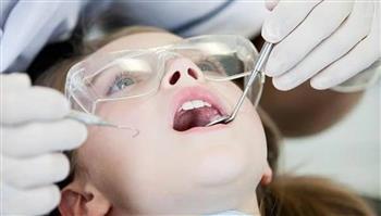 عملية لخلع أسنان طفل كل 9 دقائق في بريطانيا