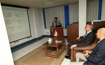 محافظ الجيزة يتفقد مركز معلومات شبكات المرافق للتعرف على خطط العمل