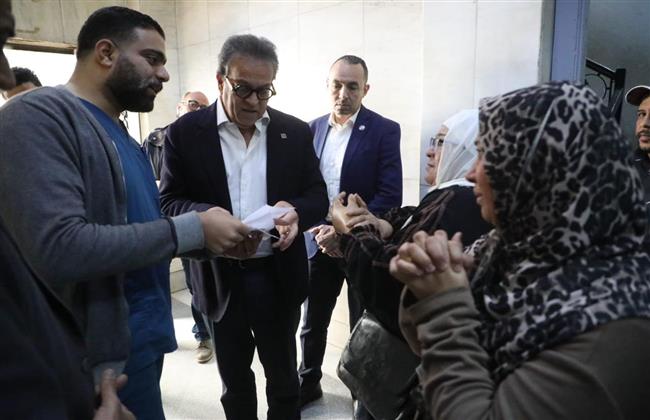 وزير الصحة يجري جولة مفاجئة بمستشفى السلام التخصصي في أول أيام رمضان  