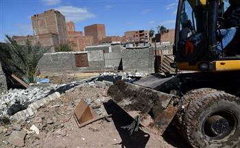 محافظ الفيوم: لا تهاون مع المعتدين على الأراضي الزراعية وأملاك الدولة 