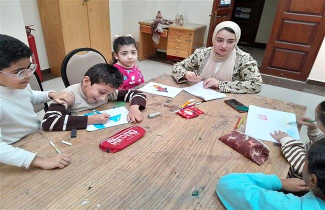لتنمية المواهب.. قصر ثقافة دمنهور ينظم ورشة رسم للأطفال