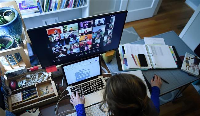 عادات تجعل التكنولوجيا في خدمتك وليس العكس.. تعرفي عليها