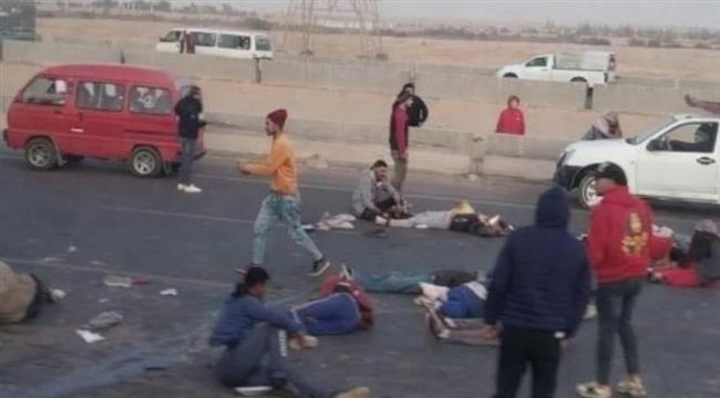 إصابة 23 شخصًا في انقلاب سيارة "ربع نقل" بالعاشر من رمضان
