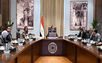 رئيس الوزراء يتابع موقف تنفيذ المشروعات التنموية والخدمية بمحافظة السويس