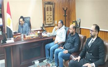 وكيل صحة سوهاج يناقش تحسين الخدمات الصحية مع مديري الإدارات