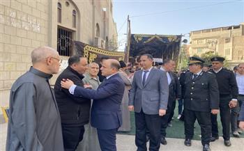 ️ محافظ كفرالشيخ يقدّم واجب العزاء في شهيد الواجب النقيب عمر معاني معاون مباحث مركز شرطة الحامول