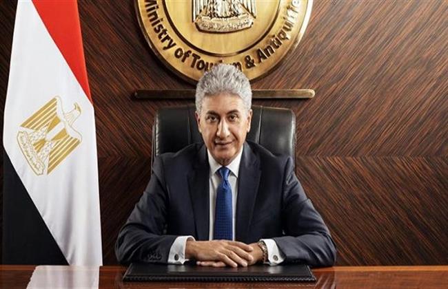 وزير السياحة يؤكد ضرورة تضافر كل الجهود للارتقاء بالمجلس الأعلى للآثار
