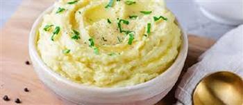 تعرفي على طريقة عمل البطاطس البوريه السريعة وبعض المقبلات الشهية