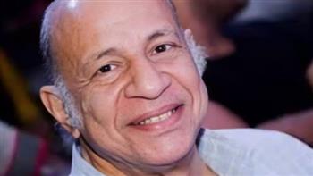 عيد أبو الحمد يكشف معاناة زوجته بسبب حقن خاطئ.. ويدعو لمتابعة طبية عاجلة