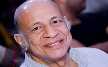 بسبب حقنة خاطئة.. عيد أبو الحمد يكشف معاناة زوجته: 7 شهور غير قادرة على المشي  